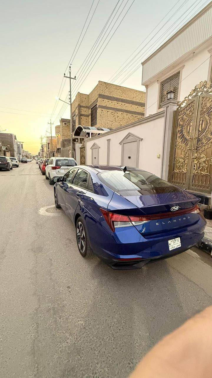 النترا موديل 23 رقم بصرة حره بااسمي 
حادث بنيد فقط كفاله من الشاصي والايرباك سليم
السياره فول ما عده الفتحه مكينه 2000 دوش
السعر 155 وبيها مجال
*********** البصرة, العراق
