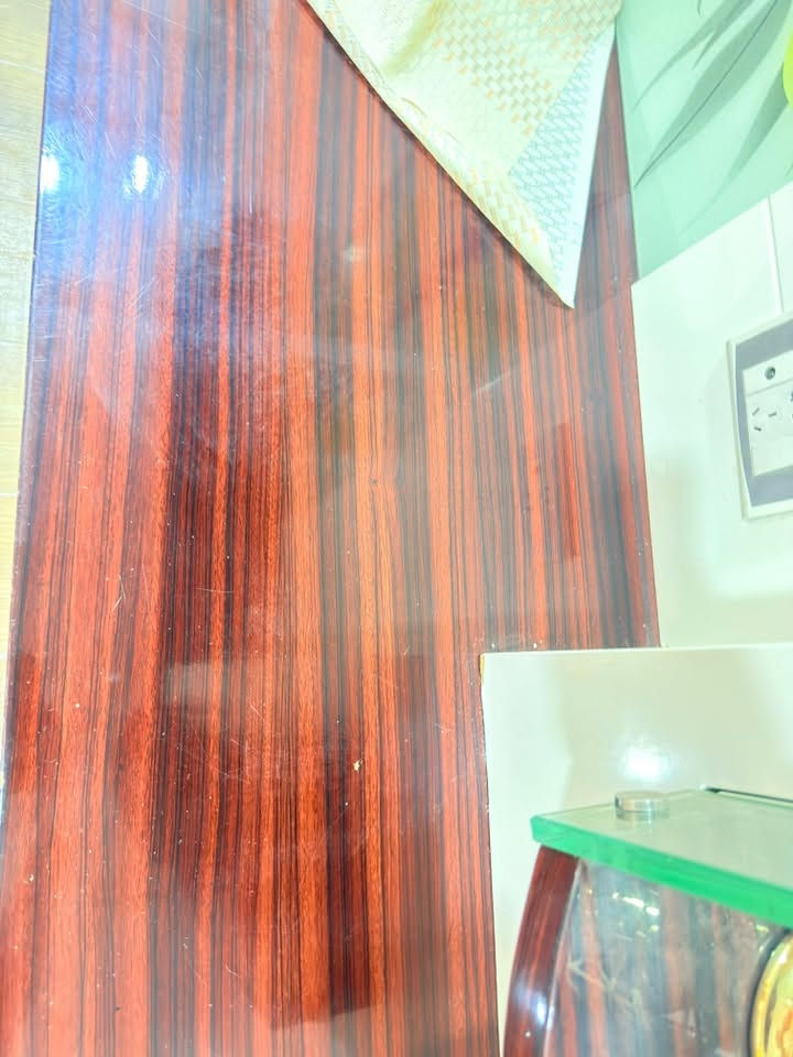 بوفية تركية نظيفة
بيها كهرب داخلي شغال
السعر ٥٠ للتواصل خاص


**إذا كنت صاحب هذا الإعلان وتريد حذفه لأي سبب، رجاءا أرسل رسالة إلى الدعم الفني**
