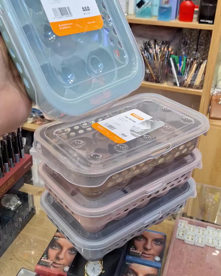 حافظة بيض 
متوفر من #خلخال 
الرمادي - شارع خاشع قيصرية الراوي 
الرمادي - قرب شارع خاشع مقابل ثانوية العلا للبنات للتوصيل مراسلة الصفحة او واتس اب ***********
#الرمادي #شارع_خاشع #اكسسوارات #كوزمتك #منزلية
