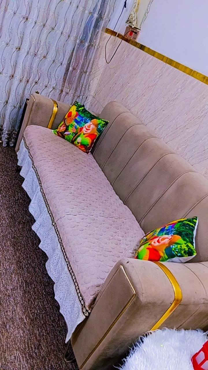 سلام عليكم تخم للبيع سعر ٣٠٠ قفل  مع الطبلات للحجز ***********
