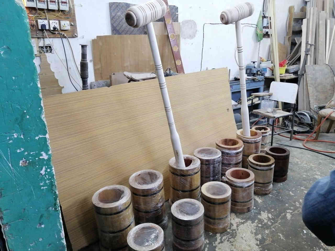 سلام عليكم ويوجد لدينا جاونات مع ميجنه / العنوان الفلوجه سوق العلاوي القديم /محلات الحاج عبد الغفور التكريتي باداره أولاده.  يوجد لدينا خدمه توصيل لكافه محافظات العراق رقم الهاتف/*********** كريم ابو حاتم/***********مثنى ابو حارث
