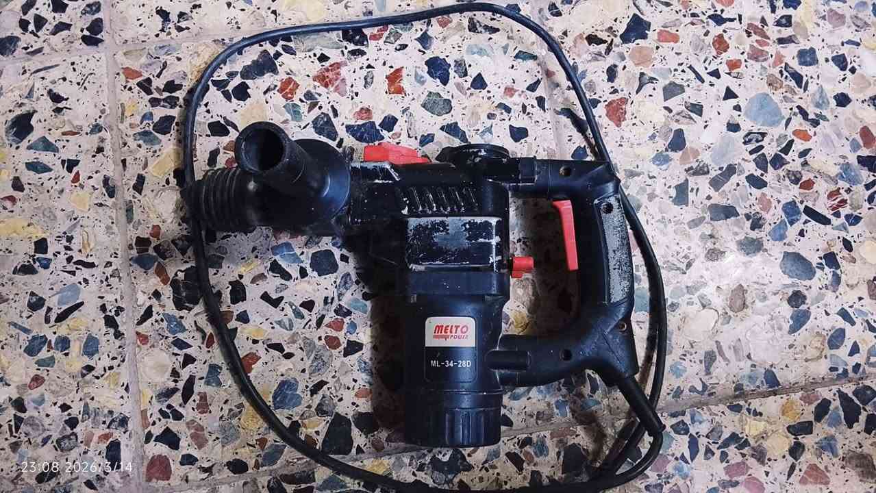 بغداد / العبيدي حي السفير 
شغالات مال بيت فقط البارك سايد يحتاج بطارية وعلى الشغل
150 الف شلع لايوجد توصيل

هاتف *********** واتساب موجود
