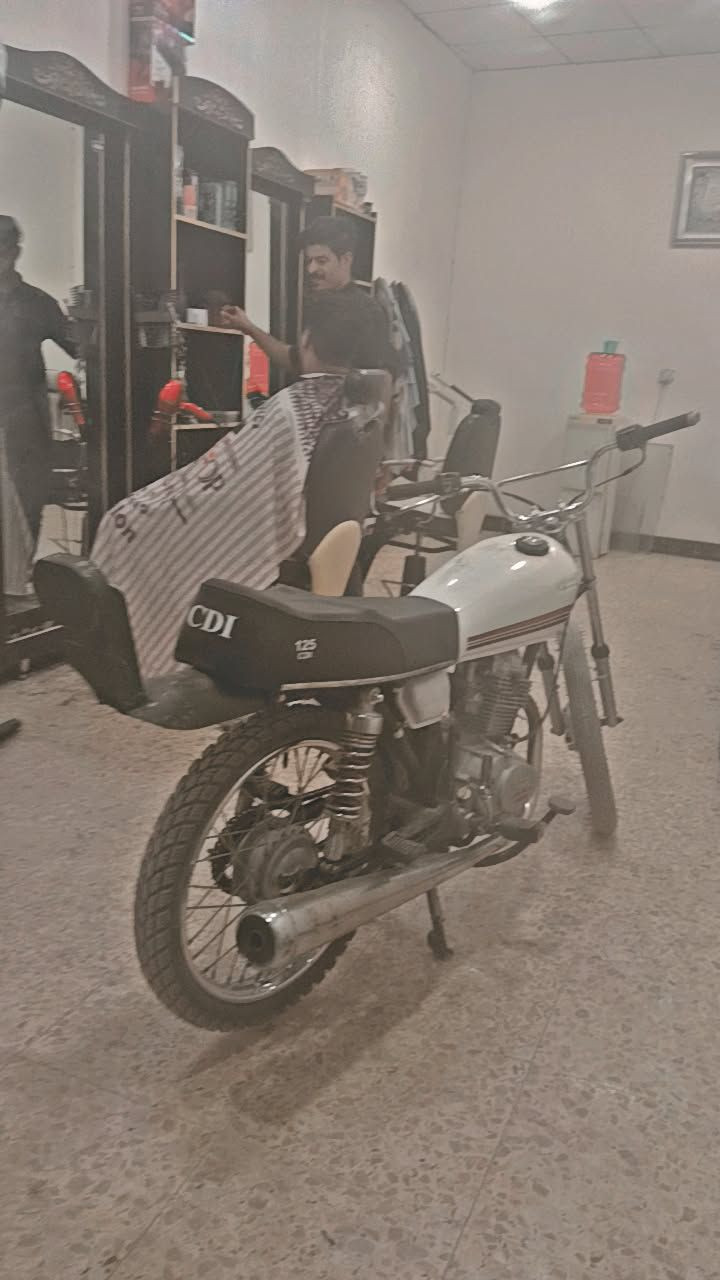 سلام عليكم الدراجه البيع واليردهه هاذه رقمي  ‏‪***********‬‏ والسعر خاص
المكان التاميم
