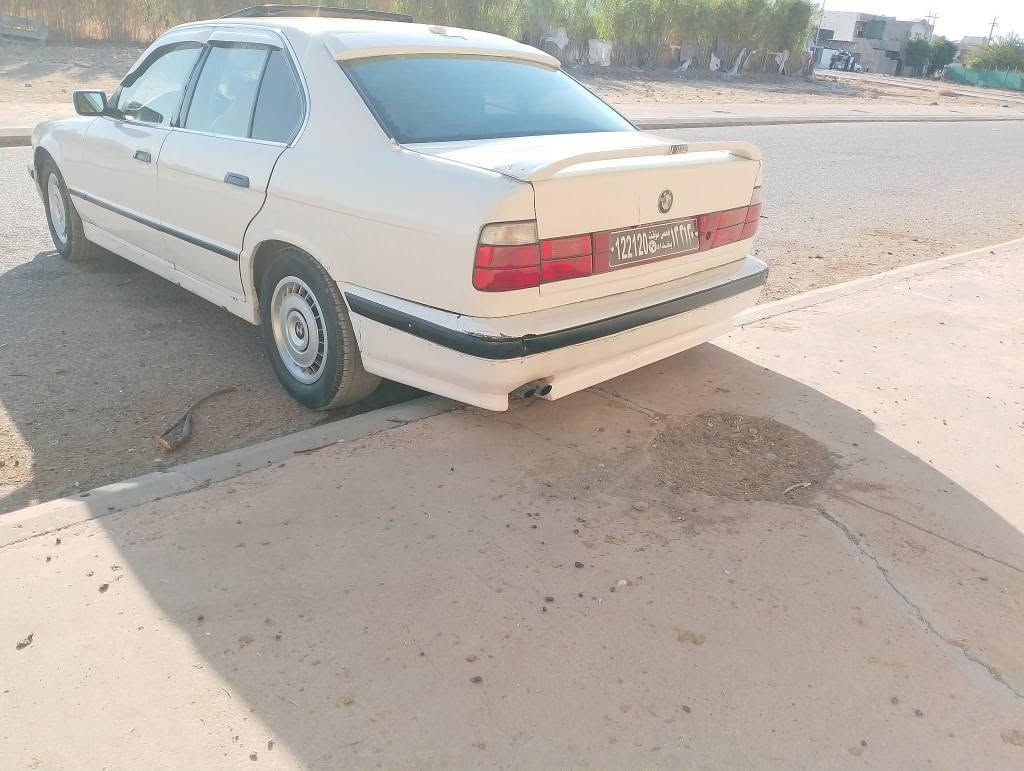 سەرەتا بەناوی خودا....

بیئێم 520 گێر عادی ئارم پلاسیک سلێمانی مۆدێل 1992 ئارموو ئەوەلیات موس بڕانەوە بەشەرت 
تەقەو ڕەقەو کارەبای کامل ئیش دەکات چوار تاوی ویلی کەپو سەماعەی لەسەرە سڵایتوو پێش پانە 
4جام کارەبایە و قوفڵ مەرکەزیە پێشوو دوای کراوەتە M لایت عەڵقەیە 
ناونیشان..... چەمچەماڵ 
سێعر.....37 کەمێک مەجال 
ژ..م.......*********** وەتسئاپوو ڤایبەری لەسەرە السليمانية, العراق
