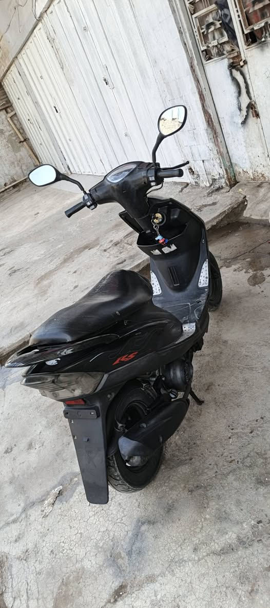 دراجة ماكس عدلة للبيع نضيفة السعر 450الهاتف ***********
