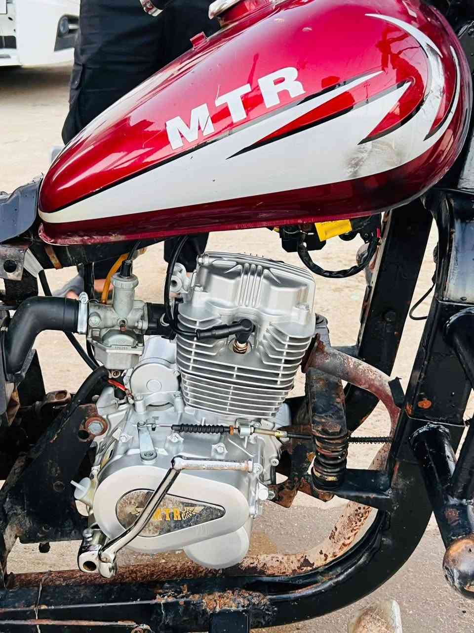 السلام عليكم ستوته للبيع تعمير 25 اوراق موديل 13 المكان البصرة كرمه علي سعر الستوته مليون و300 وبيها مجال رقم الهاتف ***********
