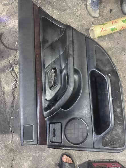 سلام عليكم من رخصه الادمن غراض بي ام 500 700 حاويه وارد يابان مكاني ديالى توصيل جميع المحافظات و هذا رقمي 
***********
