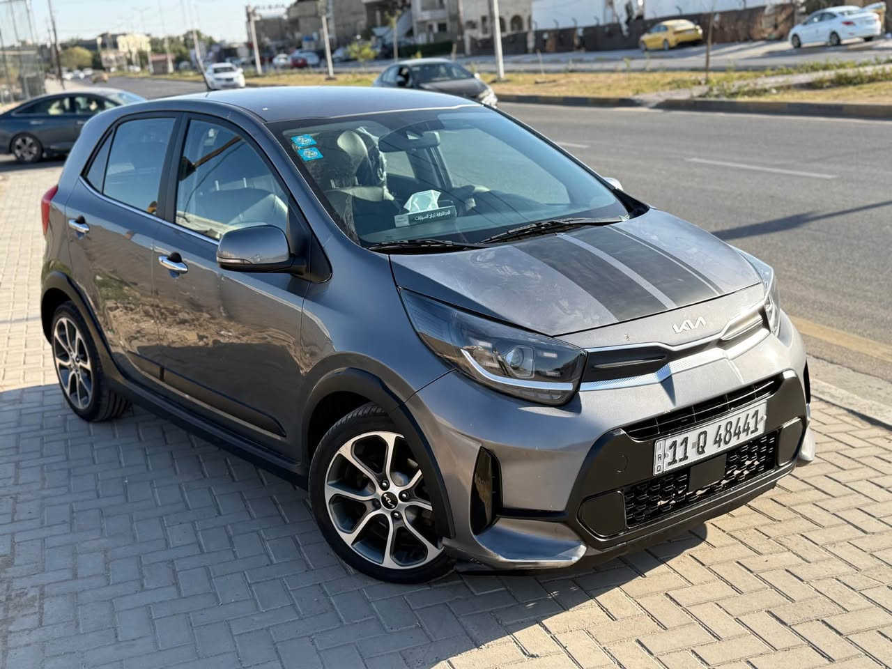 السلام عليكم 

كيا بيكانتو Xlineوارد كوري تجي فل مواصفات موديل 2022 فل مواصفات عدى الفتحه بيها صبغ بنيد فقط وموجود بالسونار مكينه 4 سلندر 1.2 MPI كير 5 نمر  ماشيه 83 كيلو متر مناقصها اي شي رقم بغداد الجديد بأسمي عارضها ب 103 وبيها مجاال بسيط رقمي ***********

مكاني بغداد / حي الجهاد 

مواصفاتها : 

* كشنات جلد 
* شاشه أندرويد 
* رادار امامي 
* تنبيه مغادرة المسار 
* حساسات خلفيه 
* مريه الجانبيه شفط 
* الستيرن فل تحكم 4 جهات 
* شاشة كيا ترحيب 
* بصمة تشغل + أبواب + صندوك 
* لد نهاري امامي 
* بك لايت لد بغداد, العراق
