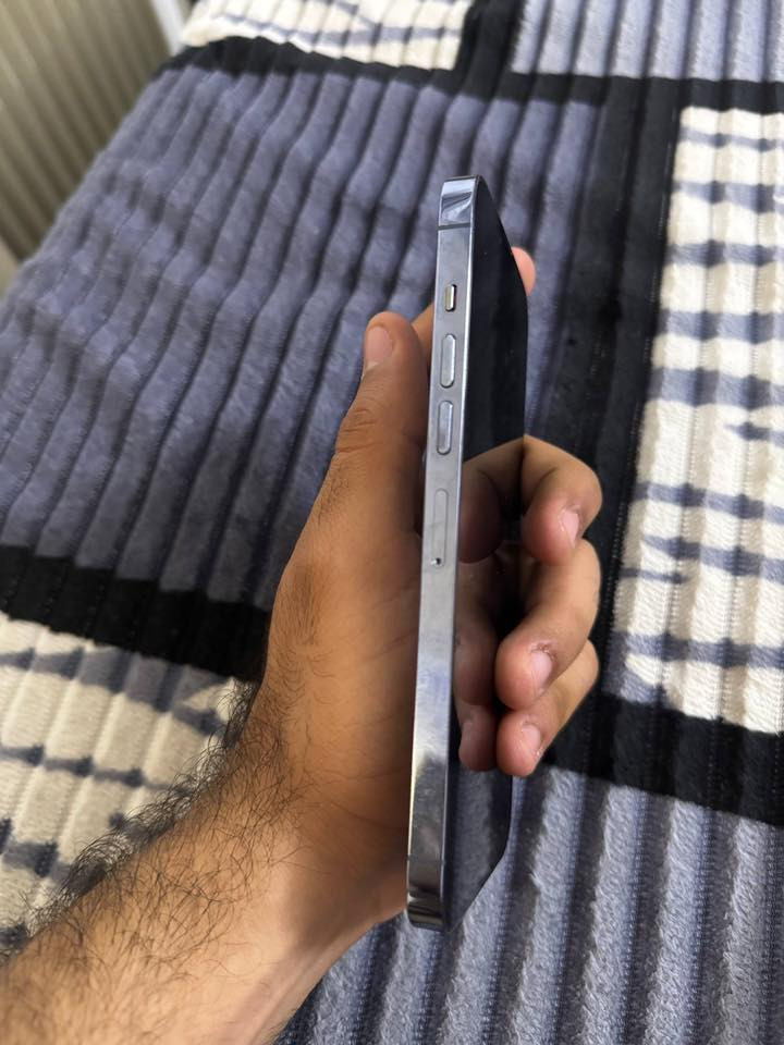 ايفون 13 برو ماكس
نسخة شرق اوسط 

لون بحري 

ذاكره 128 

تك 

بطاريه 78 

ضهرة مكسور وسماعة الخارجية صوته ناصي   

سعر 550

مكان كربلاء  

***********
