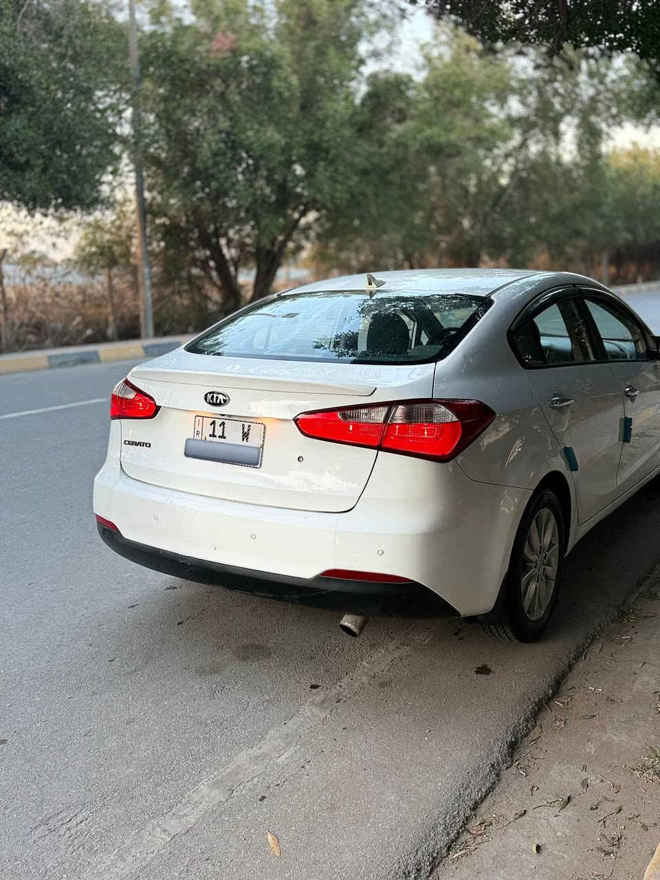 للبيع سيراتو موديل 2014 خليجي محرك 1600 
سياره جاهزه من كل النواحي 
بيه 3 قطع صبغ بدون دواخل
السعر 105
استفسار ***********
