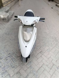 للبيع دراجة بريز كاملة بلادية السعر ٦٠٠ مكاني مدينة الصدر     ‏‪077276...