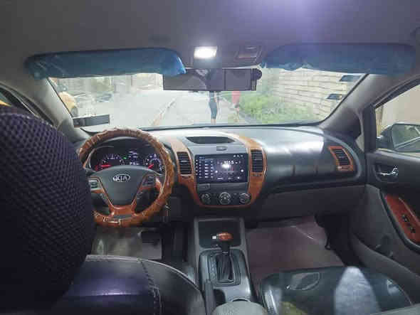 السلام عليكم فورتي ٢٠١٥وراد امريكي مكينه وكير خير من الله وتبريد منضومه جديده وصور السنار موجوده دتخم تاير جديد السياره كامله بيه اربع قطع موجوده بل سونار السياره بسمي السعر ١٠٨وبيه مجال لشراي مكان السياره بغداد للتواصل
وتساب/*********** علي ابو امير
