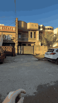 ⁨ 🏡 للبيع – بيت مودرن في السيدية

المساحة: 150م | الواجهة: 6م | النزال: 25م

التفاصيل:

 • الطابق الأول: صالة ضيوف + مطبخ + غرفة نوم + حمام.
 •  الطابق الثاني: ثلاث غرف نوم + حمام.

#لمعرفة #السعر #الرقم ( 1 ) #سأتي #السعر #مباشره 

الموقع المثالي:
 يقع المنزل في السيدية مربع الضباط على شارع عريض 15 متر ورصيف 4 امتار

📞 للمزيد من التفاصيل أو لحجز معاينة، اتصل بنا على: 
*********** + واتساب مهندس غيث 
***********

#عقارات #عقارات_ابوظبي #عقارات_الامارات #عقارات_تركيا #عقارات_للبيع #المهندس_غيث_علي⁩
