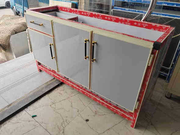 وصلتنه وجبه جديده من اثاث مستعمل العنوان فلوجه حي شهداء قرب مرطبات مشمشه مزاد ابو كاظم البطاوي ***********
*********** يوجد خدمه توصيل الباب بيتك بل أجره
