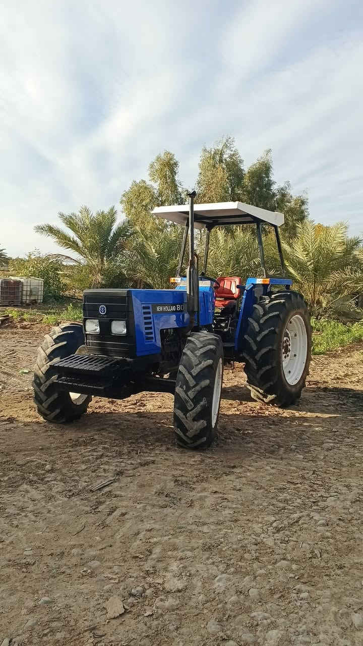 سلام عليكم مكينه نيوهولند  دبل بلادي موديل 2003 مصبوقه صبق درجه اوله مكفوله بس لكير مفتوح مكان بغداد سعرهه 26 ل موشراي ليتعبني 
*********** ***********
