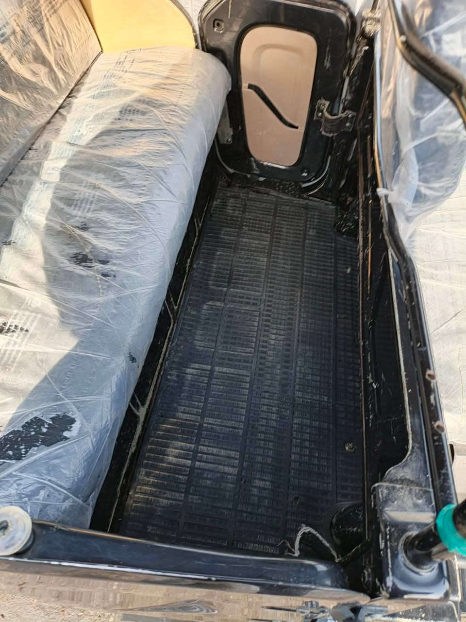 تكتك لبيع موديل 22شهر 11
رقم بغداد بسمي 
بيها صبغ بصفحه 
السعر 6900
العنوان بغداد حي جهاد
رقم الهاتف ***********
