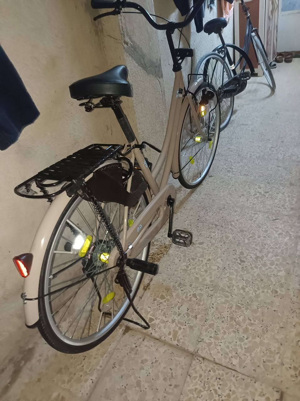 بإيسكل للبيع سوبر  م 22 سعر 160 وبي مجال  مكـإنن نجف ححولي شارعع 30`َّ† 
bnn


**إذا كنت صاحب هذا الإعلان وتريد حذفه لأي سبب، رجاءا أرسل رسالة إلى الدعم الفني**