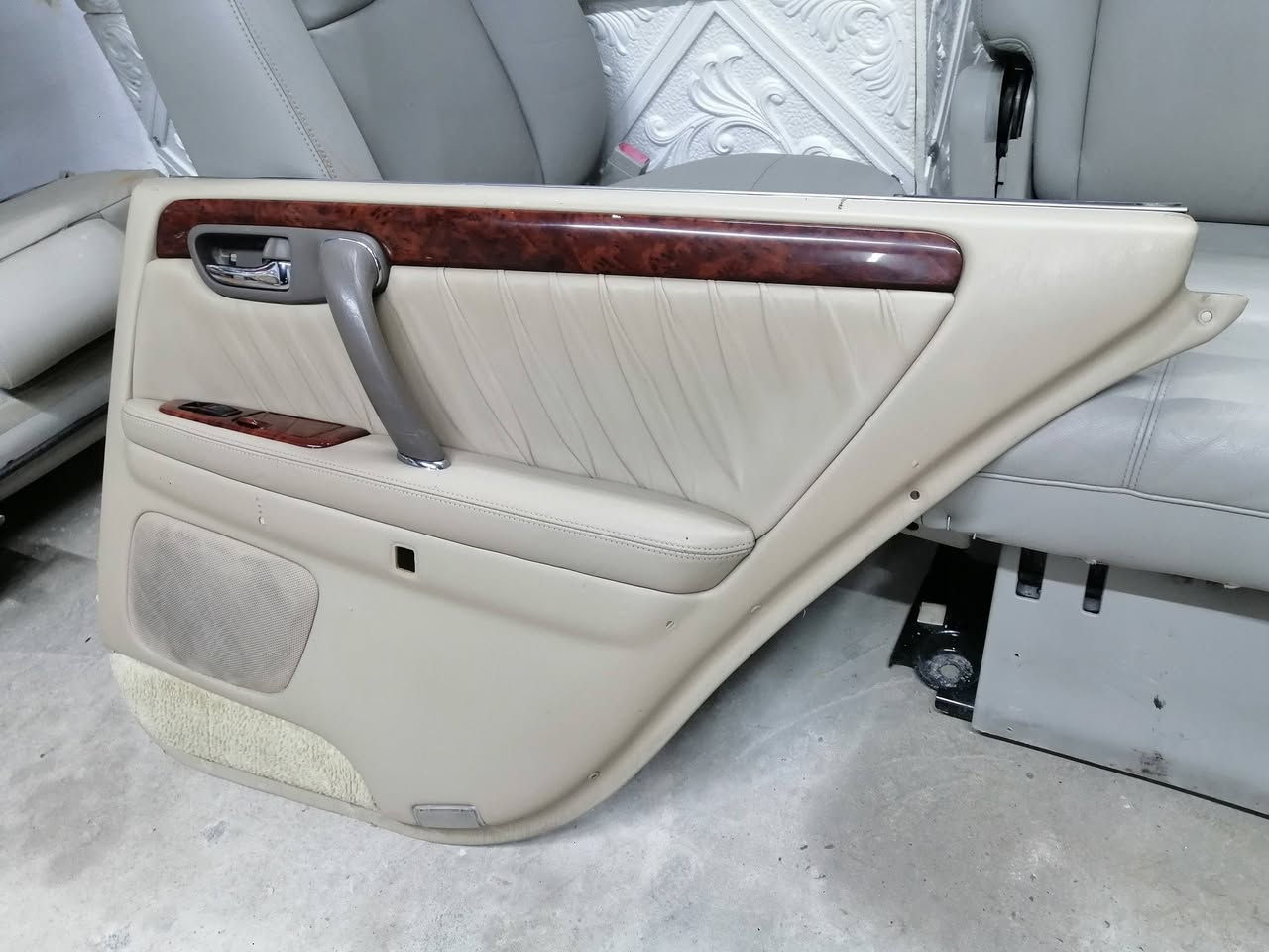 سلام عليكم ورحمة للبيع تخم بطاين باب ملكه نضاف كدام عينك سعر 160 بيهن مجال الطيبين مكاني نجف ابصخير رقم تلفون ***********
