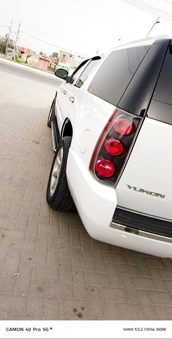 يوكن فول ادوات ادوات موديل 2009خليجيه مكفوله من الكص والسرقه والعشائر والانتر بول داخله تفصيخ فتح فول مواصفات دخول جديد مكينه 5300 السياره جاهزه من كلشي مرقم شمالي 
 السعر 110 وبيها مجال حق الجيه مكان السياره البصره للاستفسار الاتصال بالرقم *********** موصفات السياره دلعه شفط فتحه سلايت روف شاشتين خزن ميموري بالكشن 
كير + - بعد هواي مواصفات
