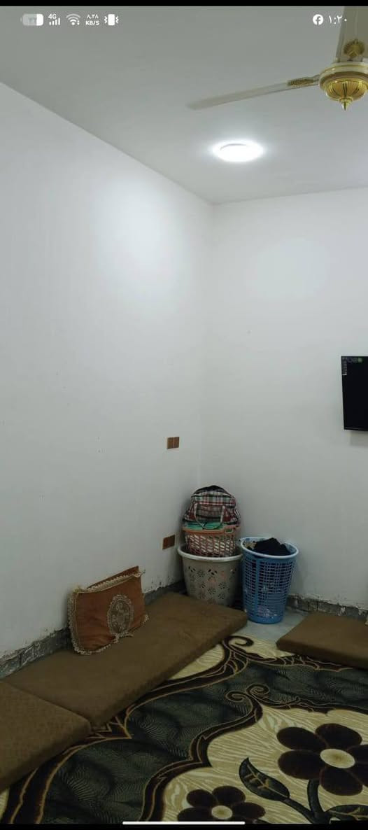 سلام عليكم ورحمة الله 

يوجد دار للبيع ☑️
المساحه 185 متر ☑️
يتكون الدار من غرفتين نوم وصاله وحمام ومطبخ واستقبال 
ومناور وصحيات بيت مرتب أي نقص مابي فقط الأرضية صب الدار عقد زراعي وبي معامله تطويب مستلمين الوصل ☑️☑️
موقع الدار☑️👇
الأنبار الفلوجه حي المختار مقابيل جامع الخناجره 📍☑️
أي ستسفار الاتصال
***********
العز للعقار والمقاولات العامة ☑️
