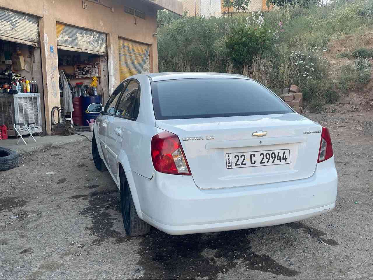 Optra 2011
ده عمو ليدراو هيچي نييه يه ك بست سبوخي هه يه 
سه قفي ٢قوبي بچوكي هه يه  ما با قي هيجي دي نييه رقمو ژينگه تا ٢٠٣٠ نويه 
كا مل سيرفسي عامي بؤ كراوه 
٧٩ وه ره قو مه جا ليكي كه مي تيدايه 
*********** أربيل, العراق
