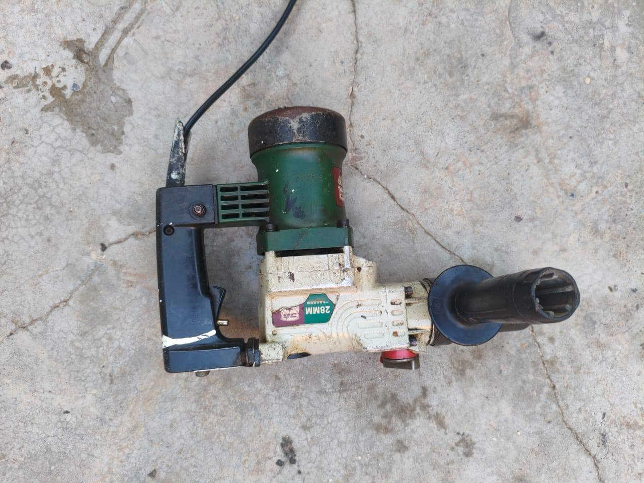 دريل حفر تثقيب وبرينه
نظيف جدا السعر ٣٠


**إذا كنت صاحب هذا الإعلان وتريد حذفه لأي سبب، رجاءا أرسل رسالة إلى الدعم الفني**