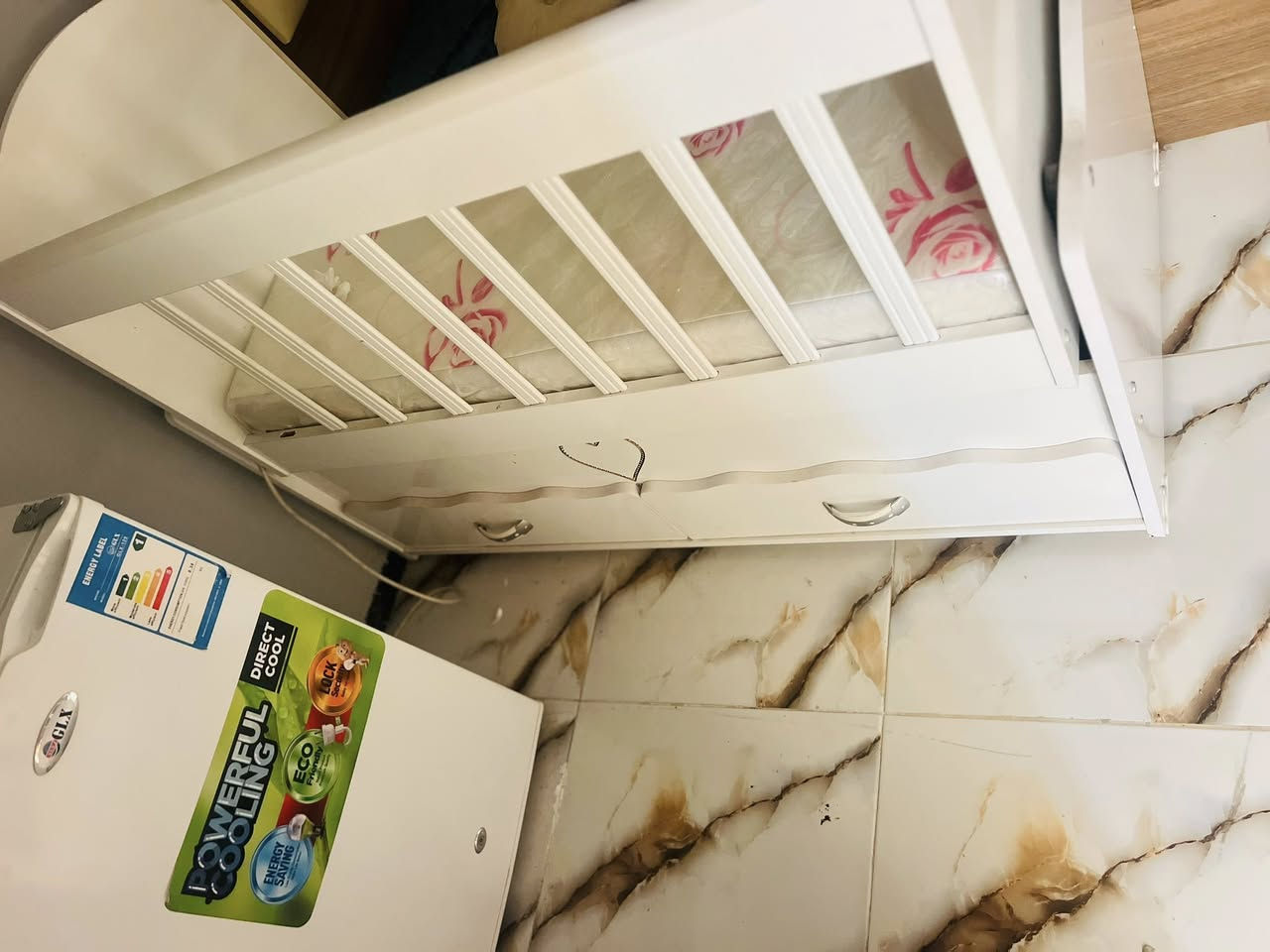 غرفة نوم طفل مثل ما موضحه بالصورة السرير موجود السد مالته والكنتور مثل ممبين فقط رجل مكسورة رايدة الغرفه كلها مع فراش البيبي ب100الف ابيعها واني والله ماخذتها ٤٥٠الف بس ماعندي مكان دابيعها وهسه بالسوك بس السرير١٥٠


**إذا كنت صاحب هذا الإعلان وتريد حذفه لأي سبب، رجاءا أرسل رسالة إلى الدعم الفني**