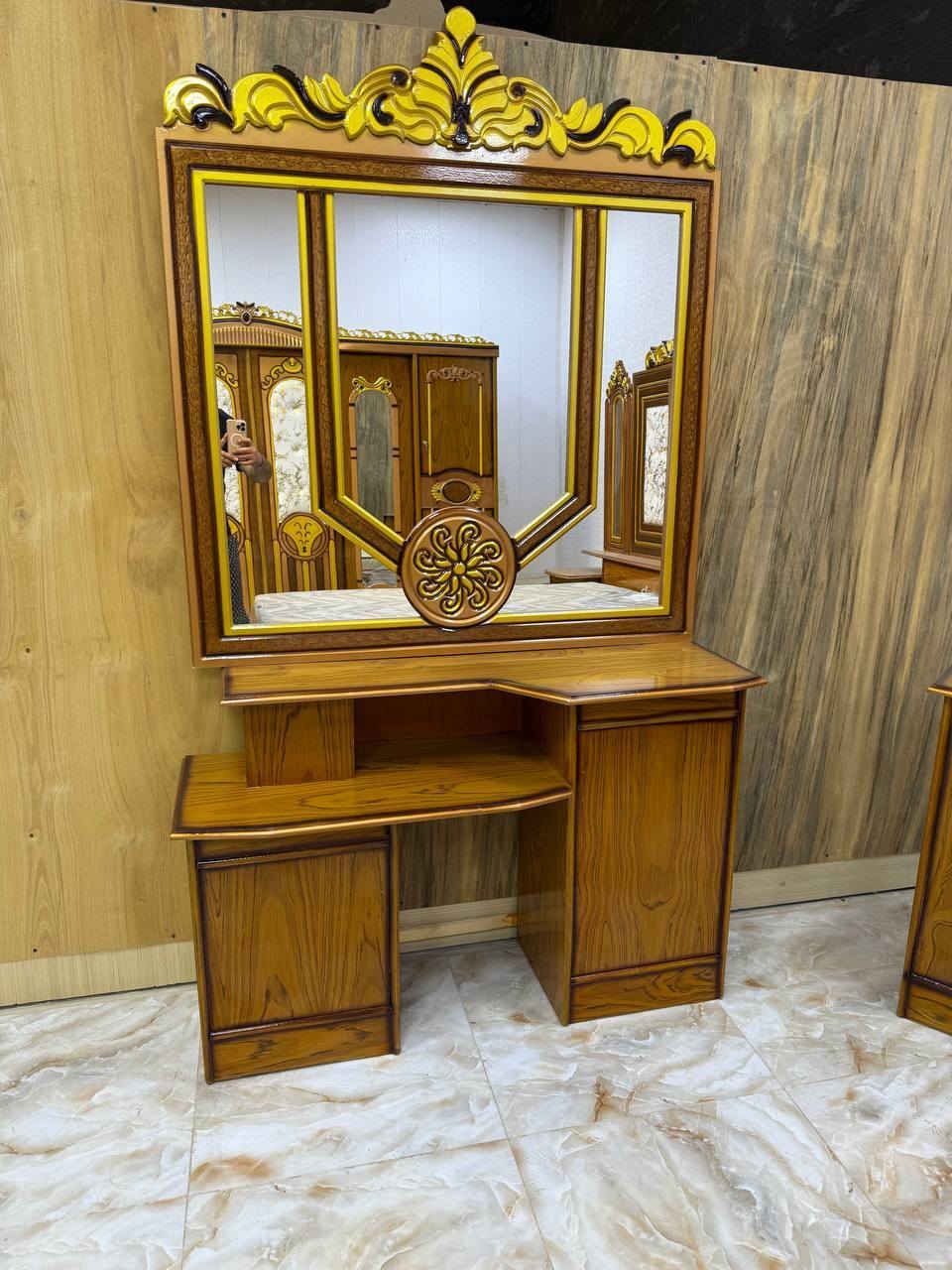 غرفة اخشاب صاج عراقي 
شغل درجه اولى 

بسعر850 الف 🔥

🔅تفاصيل الغرفة ....
صاج خارج ٤ملم ام دي اف 
وداخل صاج ٣ملم 
صبغ صاج درجة اولى 

عدد القطع  ٧ قطع 
1 //جرباية  قياس  ١٦٠ × ٢٠٠ 
//ميز جانبي ايسر قياس ٥٠
2// وميز  جانبي  قياس ٥٠
3// زاوية ارتفاع مترين عرض ٨٠
4// وميز بلازمه  
5//وميز مراية ارتفاع مترين عرض ١٢٠
6// وكنتور ٦ باب  ارتفاع مترين و١٥ طول ٣ متر و١٥

القطعه الثامنة حسب الطلب شازلون
سعرها ٥٠ الف ❤️
ملاحظه توصيل يشمل شد 
متوفر توصيل لجميع محافظات العراق 
للحجز والاستفسار مراسلت الصفحه متوفر واتساب *********** واتساب فقط
