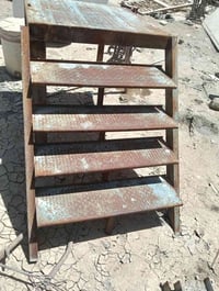 اللبيع باب سلايت طول 3 نص  باب خدمي 1متر بس مامصوره ورتفاع 185 درج اعر...