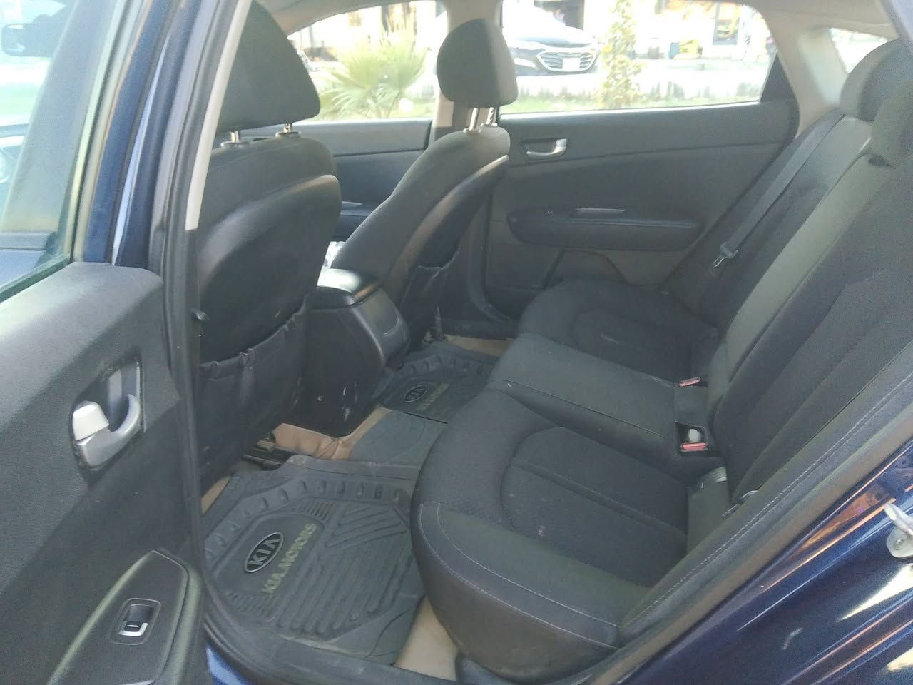 سلام عليكم سياره اوبتيما موديل 2017 سياره وارد امريكي حادثها فقط جاملغ وشويه من البنيد سياره جاهزه كير محرك تبريد حداديه كفاله جاهزه تحويل مباشر باسم المشتري سنويه ل 29 سعر السياره 122 بها مجال بسيط عنوان كربلاء ورقم الهاتف ***********
