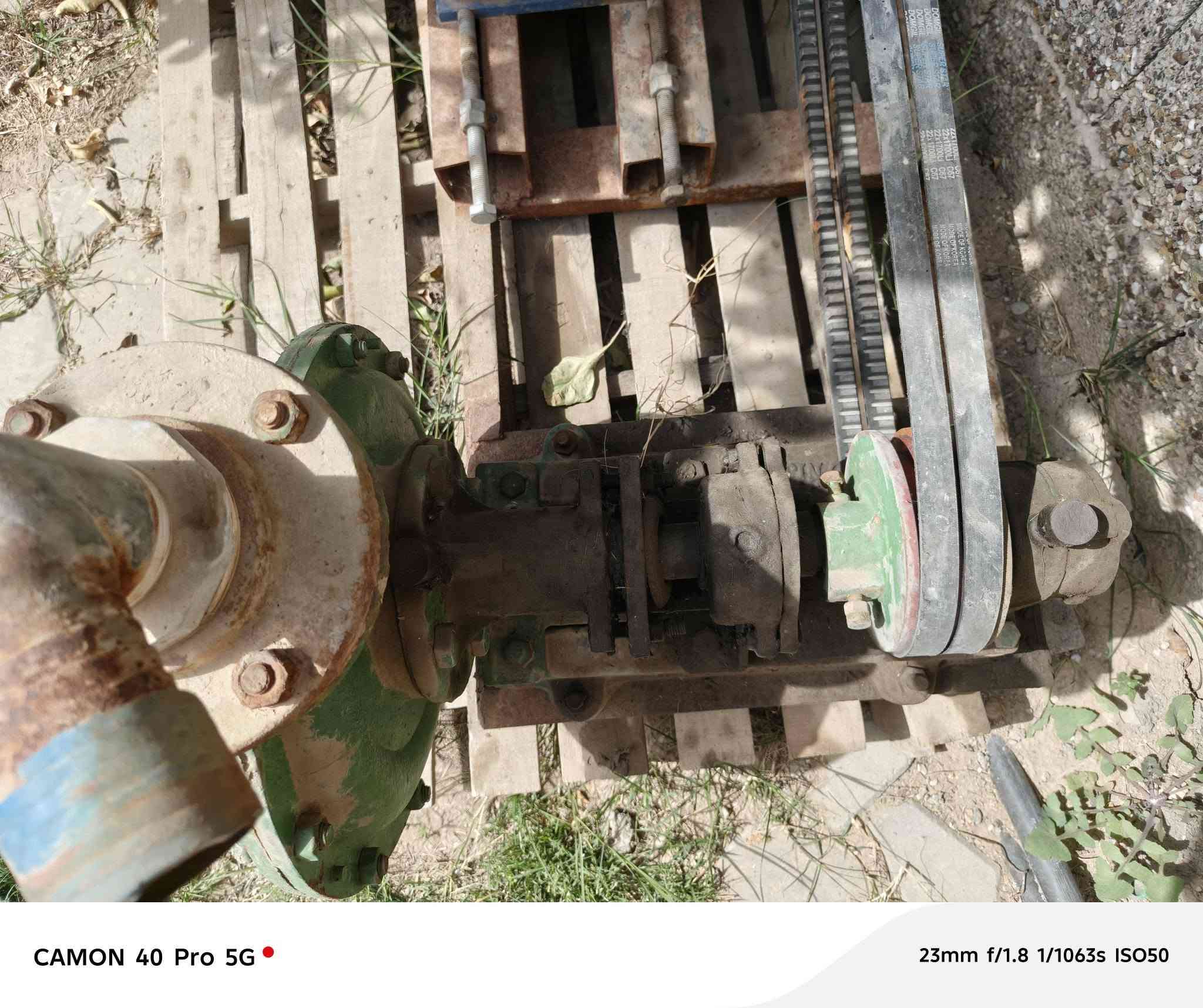 السلام عليكم للبيع
ماطور صيني ١٠أحصان جديد 
خنزيرة ٤/٤
صوندة أيطالية ٣أنج عشرين متر
***********
