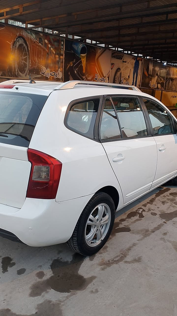 كيا كرنز للبيع رقم بغداد تحويل موديل 2010 سعر جوه السوگ
السياره جاهزه ٧راكب محرك كير حداده تبريد بس غاز 
البدي بي ضربه وبي صبغ شوف العين السياره مكفوله گلبه وچفيه وعيب شرعي مكانه البصره 
السعر 78$
‏‪0770 326 8241‬‏
‏‪0781 871 1147‬‏
