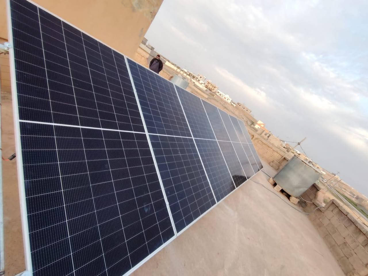 🚨 تنصيب جديد الآن 🚨

🔆 شركة المجد للطاقة الشمسية 🔆
بإدارة حذيفة البوحسيب

تم بعون الله تنصيب منظومة طاقة شمسية الآن للأخ
👤 خلف جاسم أحمد
📍 سديرة وسطى

📦 مواصفات المنظومة:
⭐ 7 ألواح هيستا عالية الكفاءة
⭐ بطارية PTT سعة 15 كيلو عدد (1) خزن طاقة قوي وثابت
⭐ إنفرتر بلو كاربون 6 كيلو واط أداء عالي وتحمل ممتاز

⚡ منظومة مصممة لتوفير كهرباء مستقرة وتشغيل الأحمال بكفاءة عالية

✅ تركيب احترافي
✅ فحص كامل قبل التشغيل
✅ ضمان حقيقي وخدمة ما بعد البيع

💰 يتوفر بيع نقداً وبالأقساط المريحة

📞 للحجز والاستفسار: ***********

شركة المجد للطاقة الشمسية — ثقة الناس… وجودة العمل 🌞💪
