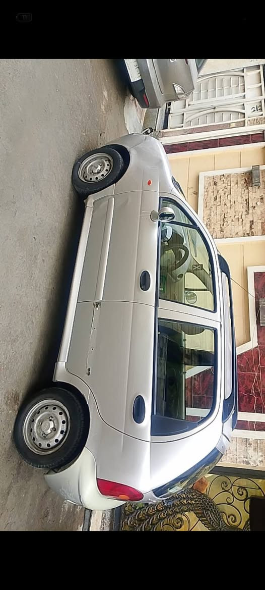 السلام عليكم كيوكيو موديل 10 ماشيه 86مكينه وكير جديده سياره بسمي تبريد ثلج تخم  تايرات جديده باتري جديده سياره بلادي لا ضربه ولا تبديل كهربائي كلها شغاله السعر 30 وبيه مجال صدر امامي وخلفي جديده مكاني بغداد ***********
