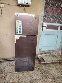 ثلاجه ومجمده • ٢ قطع • نجف حي النصر