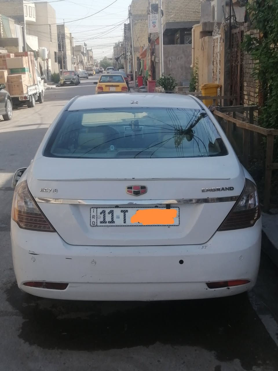 امكراند موديل ٢٠١٣ باسمي سنويتها ٢٠٢٦ الگير يرمش ابيع گير عاطل حتى لا تعتب محرك تبريد شغال وبحالة ممتازه دواخل زينه صدر مابيه شي بيها شخطات بس سعرها قفل ٤٢ ورقه قفل قفل مكاني بغداد حي الامين متواجد بعد الساعه الثالثه مساءا وهذا رقمي ***********
