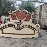 غرفة للبيع • سرير • أثاث نوم