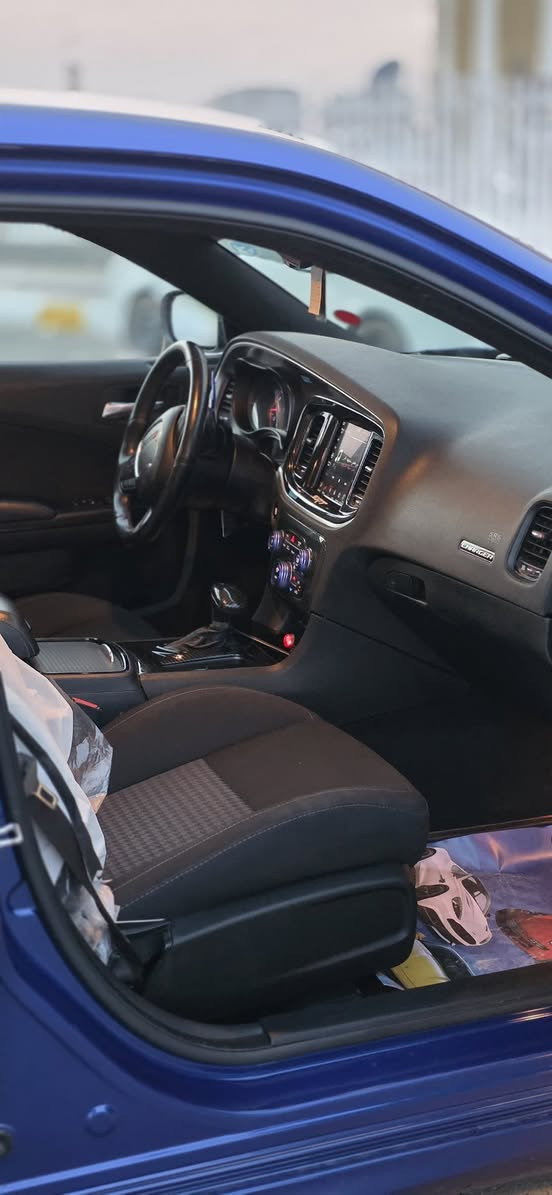 السلام عليكم
للبيع سيارة جارجر GT بلاد
موديل 2021  
ماشية 45mi
اللون جويتي
الرقم بغداد 
المواصفات بلاك توب السيارة ع وضع الشركة
ضرر السيارة بنيد مبدل فقط بدون ايرباك 
السعر 245$ وبيها مجال بسيط
مكان السيارة الناصريه 
***********
