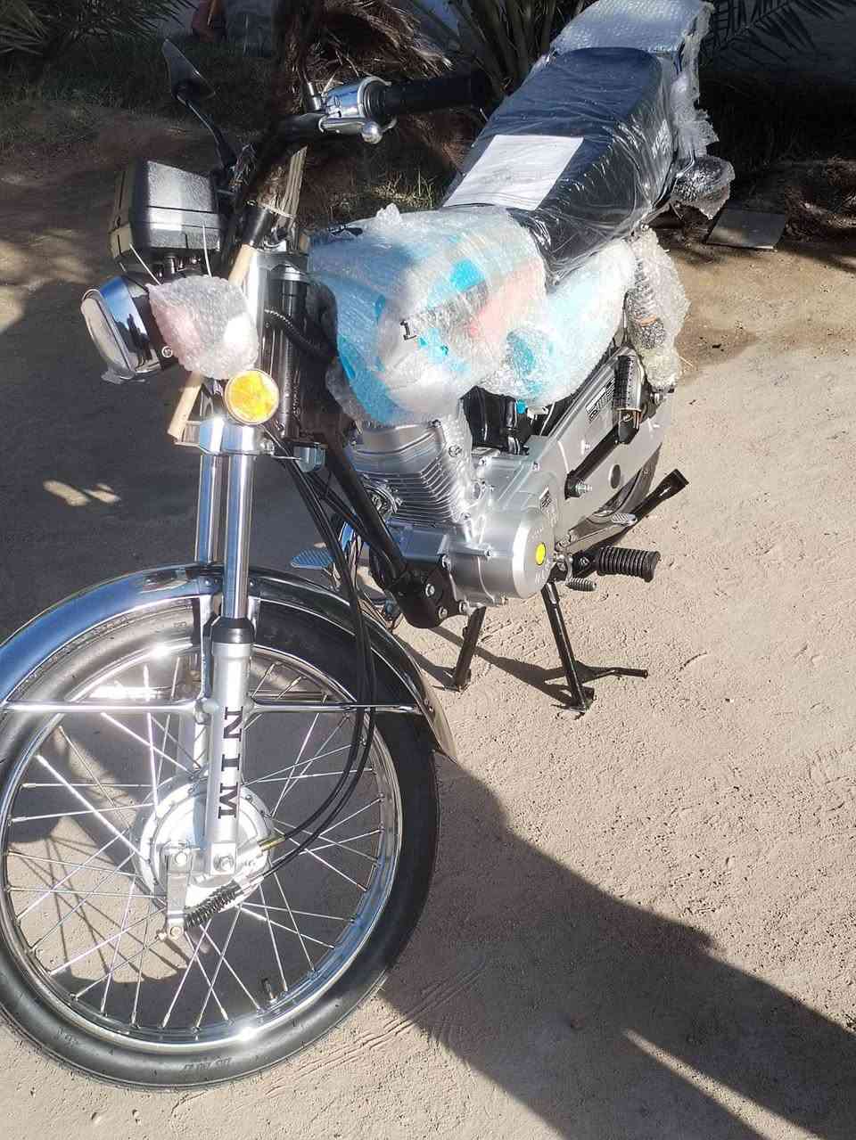 سلام عليكم دراجه نامه متياز  موديل
2027 شبه نامه 3 حروف زيرو سعر 800
مكان طريق كربلاء نجف عامود 685 
رقم الهاتف ***********
