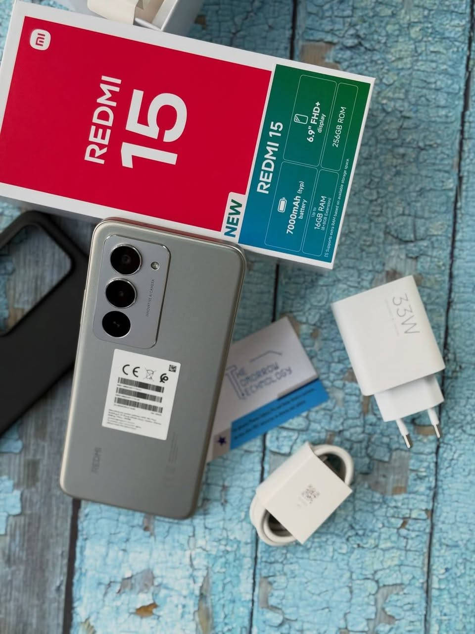 Redmi 15 - Titanium للبيع 
شاشة 6.9 إنچ FHD+ بدقة عالية وتردد 144Hz
• معالج Snapdragon 685 أداء سلس للاستخدام اليومي
• كامرة خلفية 50MP وكامرة سيلفي 8MP
• بطارية 7000mAh (( تنسى الشحن ))
• شحن سريع  Wireless charging + 33W
• بصمة جانبية + Face Unlock
• مقاوم لرذاذ الماء والغبار بمعيار  IP64
• نظام HyperOS 2 الحديث من شاومي
ومكاني ب الحلة ومتوازي على البيع والسعر اخو البلاش  للأستفسار اتصال على الرقم أو واتساب  *********** 📞
