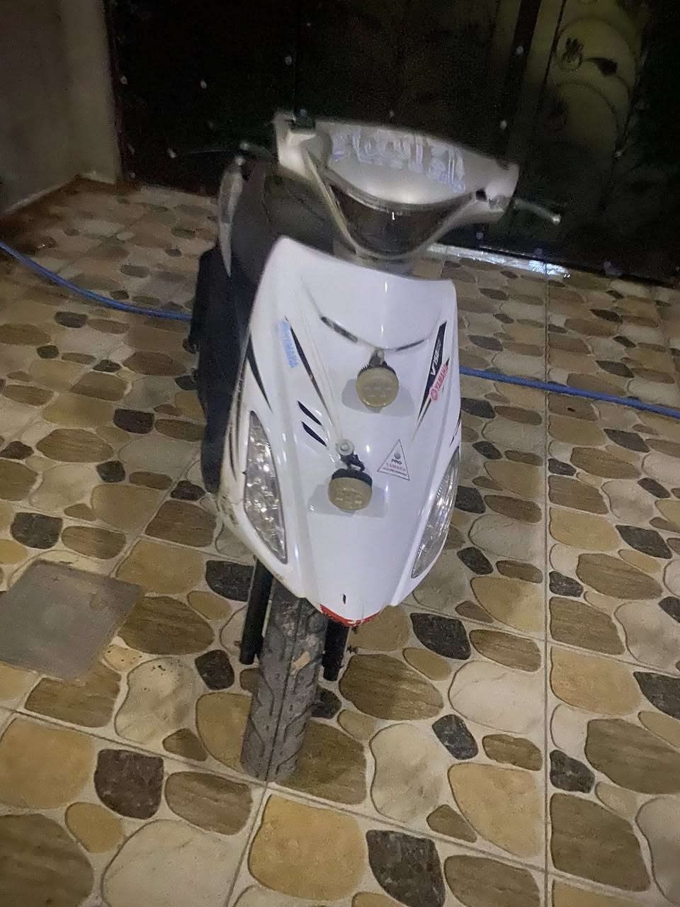 ادرس صيني للبيع ناقصها كفرات فقط محرك مامفتحوح شرط بدون سعرها 375وبي مجال


**إذا كنت صاحب هذا الإعلان وتريد حذفه لأي سبب، رجاءا أرسل رسالة إلى الدعم الفني**