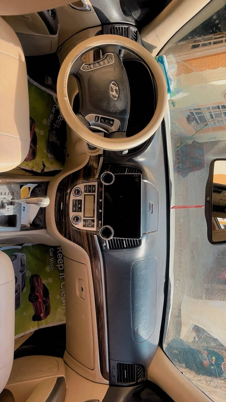 سنتافي 2012 كفاله عامه 6سلندر فول موصفات فتحه بصمه 3قطع تبريد سبعه راكب سياره جديده بمعنه الكلمه سعره 160 
***********
