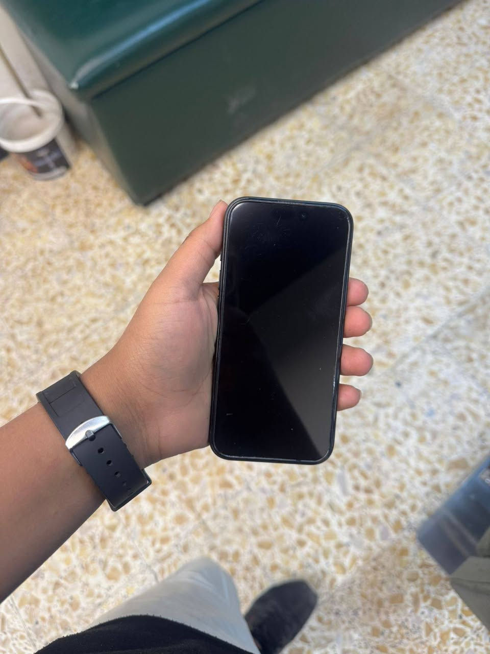 ايفون 15 عادي
لون اسود ذاكرة 128 
بطاريته 86%🔋 جهاز وتر بروف مامفتوح 
جهاز نضافته 100% 
كارتون موجود مع شاحنه 
مراوس مع ايفون 14برو ماكس أو 13بروماكس 
سعر 730الف قفل عنوان بغداد الجديدة
*********** وتساب
