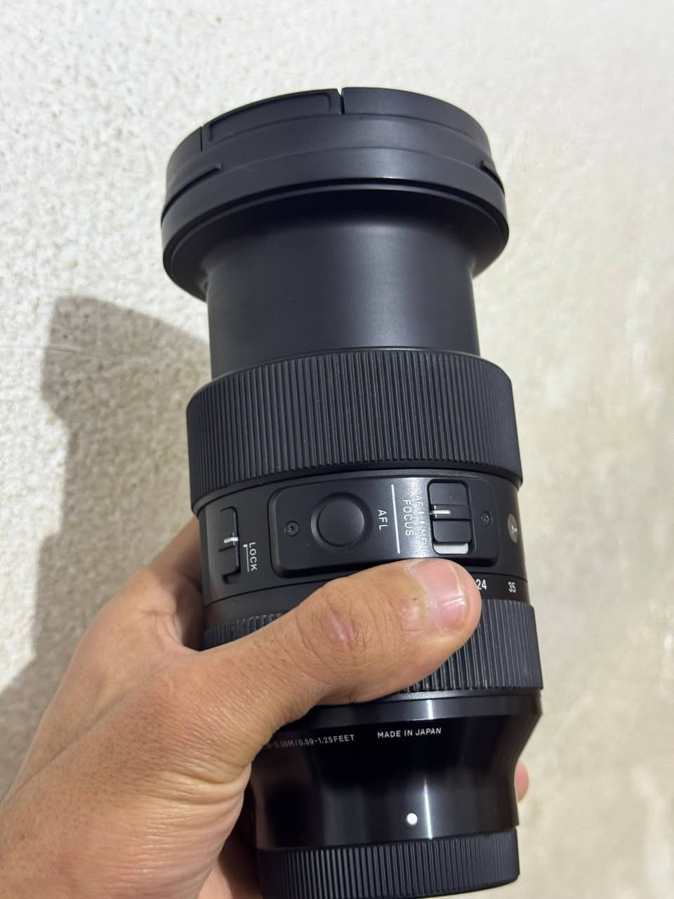 سوني a7iv نضيفه جدا استخدام بسيط شترها 2k 
عدسة SIGMA 24-70mm 1:2.8 DG DN نضيفة جدا استخدام بسيط
سعر الكامرة مليونين و200
سعر العدسة مليون و100
رجائا بس الشراي يتصل ***********
