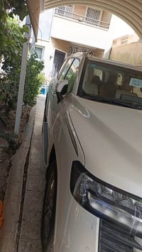 لاندكروزر موديل ٢٣ ساز ماشية ٩٠٠٠ تسعة الالف مكفولة كفالة عامة السعر ٦...