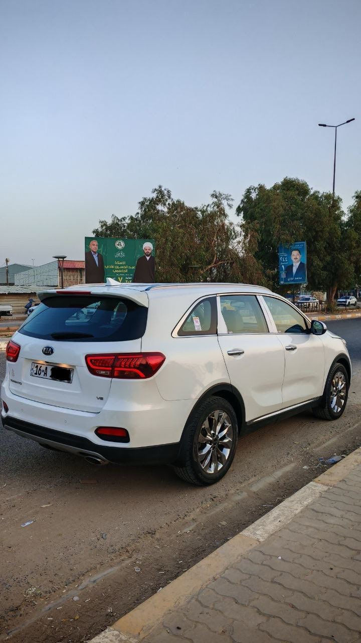 السلام عليكم سيارة سورنتو موديل 2019 خليجي سيارة مكفولة بيها بس قطعة وحده صبغ كشنات امامي كهرباء صندوق كهربائي مري شفط حساس امامي خلفي مكينه 6 سلندر مكفوله ماشيه 94 ألف حقيقي عنوان السيارة الديوانية ترهم مرواس حسب القناعة غير متواجد على الفيس فقط تلفون ***********
