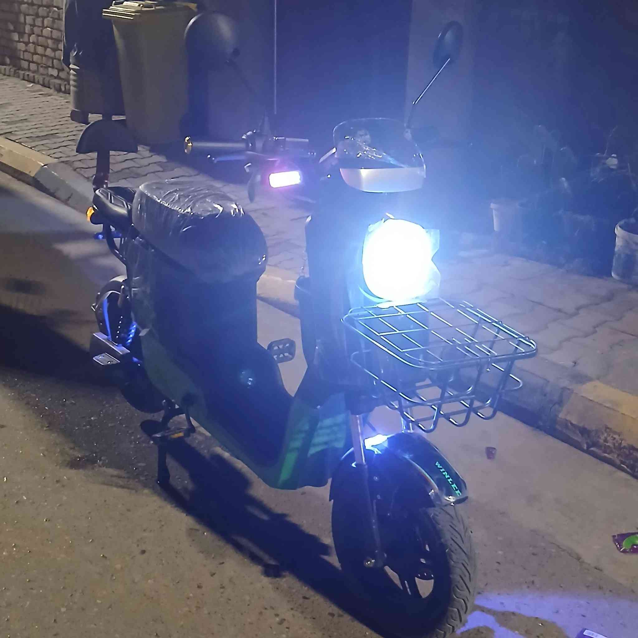 السلام عليكم ماطور شحن للبيع كلشي كامل مكاني بلد ***********
