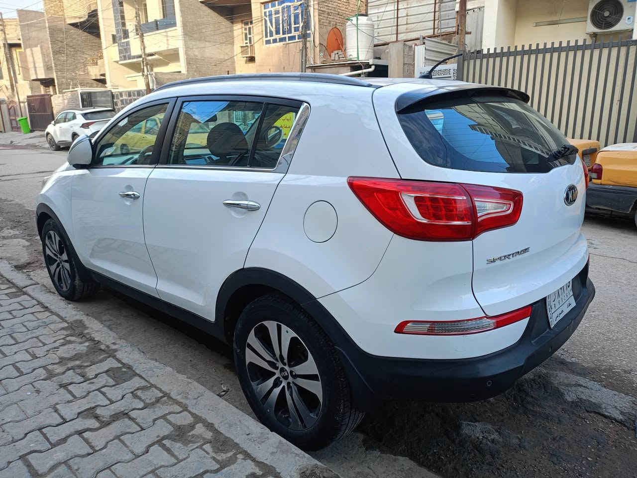 سبورتج 2014 خليجي السيارة مكفولة من الضربة والصبغ  محرك وكير وتبريد وصدر مكفول مابيها نقص السونار موجود السعر 153 اي استفسار الاتصال بالرقم *********** مكاني الدورة
