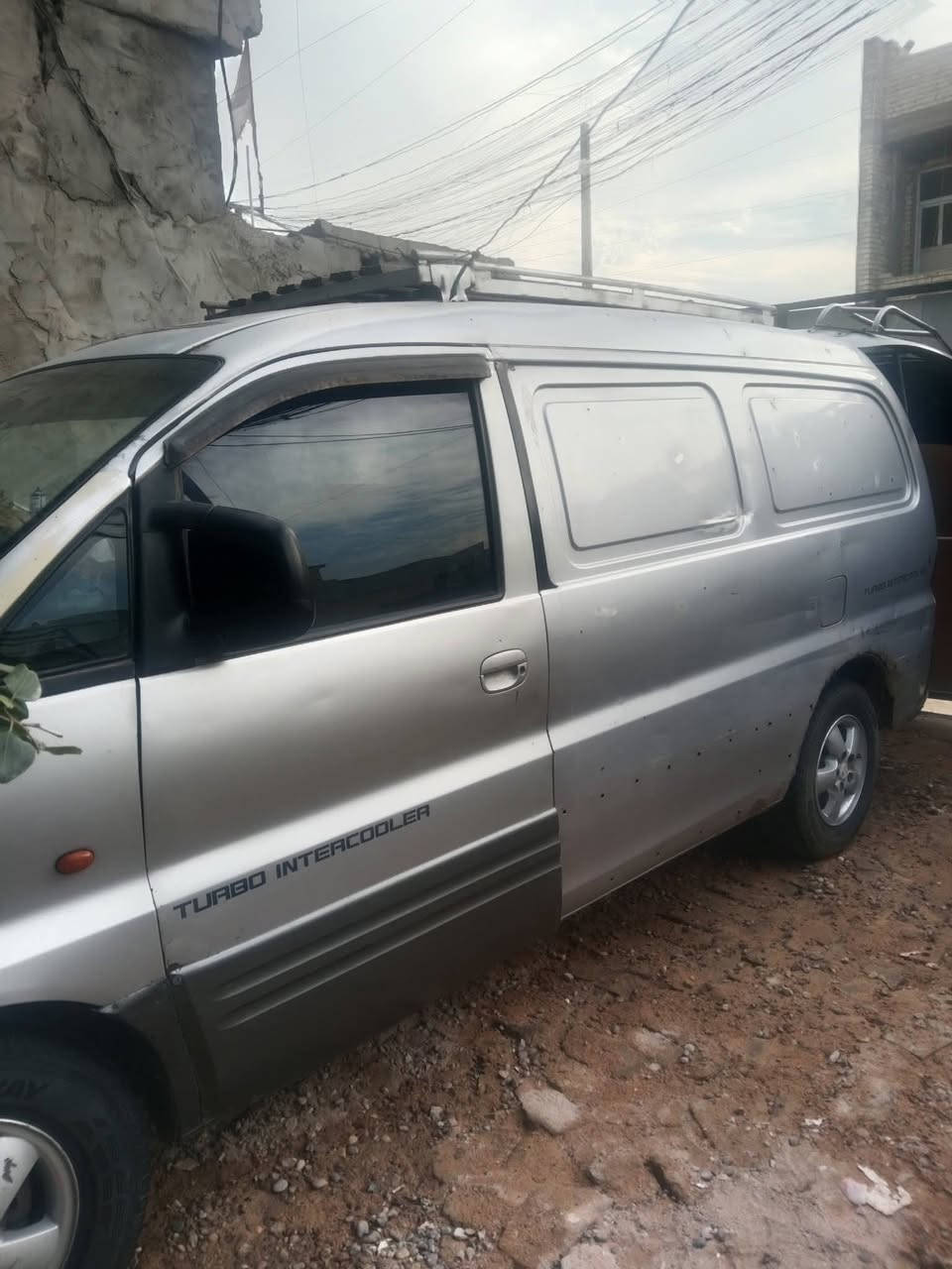 استاركس فان موديل 2002
العنوان بغداد الزعفرانيه 
الرقم ***********
مكلف بلنشر
