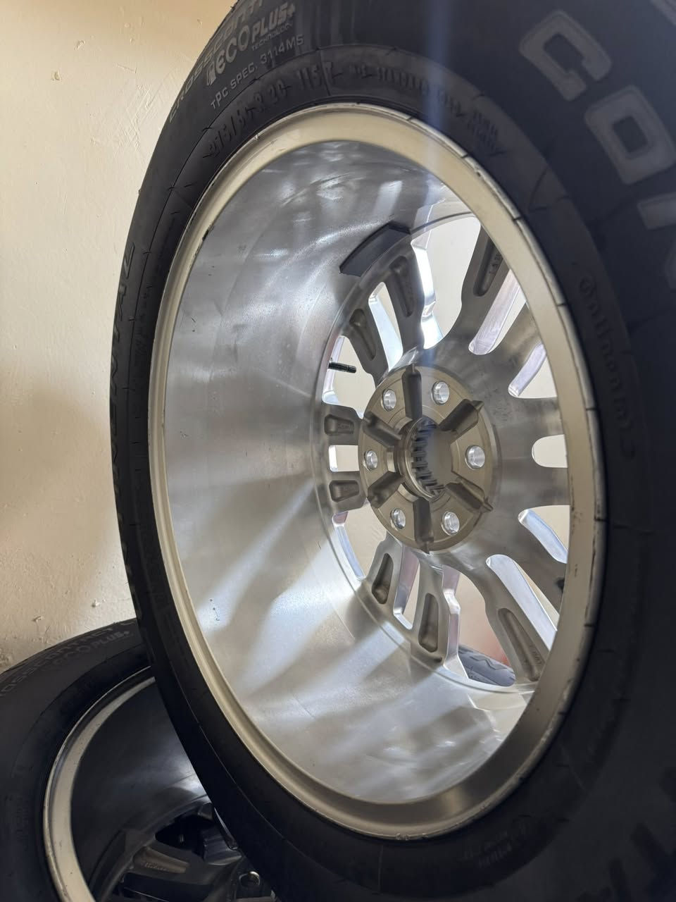 سلام عليكم شباب وصول وجبه جديده ويل كب اصلي زيرو يعني صفر موجود في محل عقيل العنوان بغداد كسره وعطش (***********)***********)
